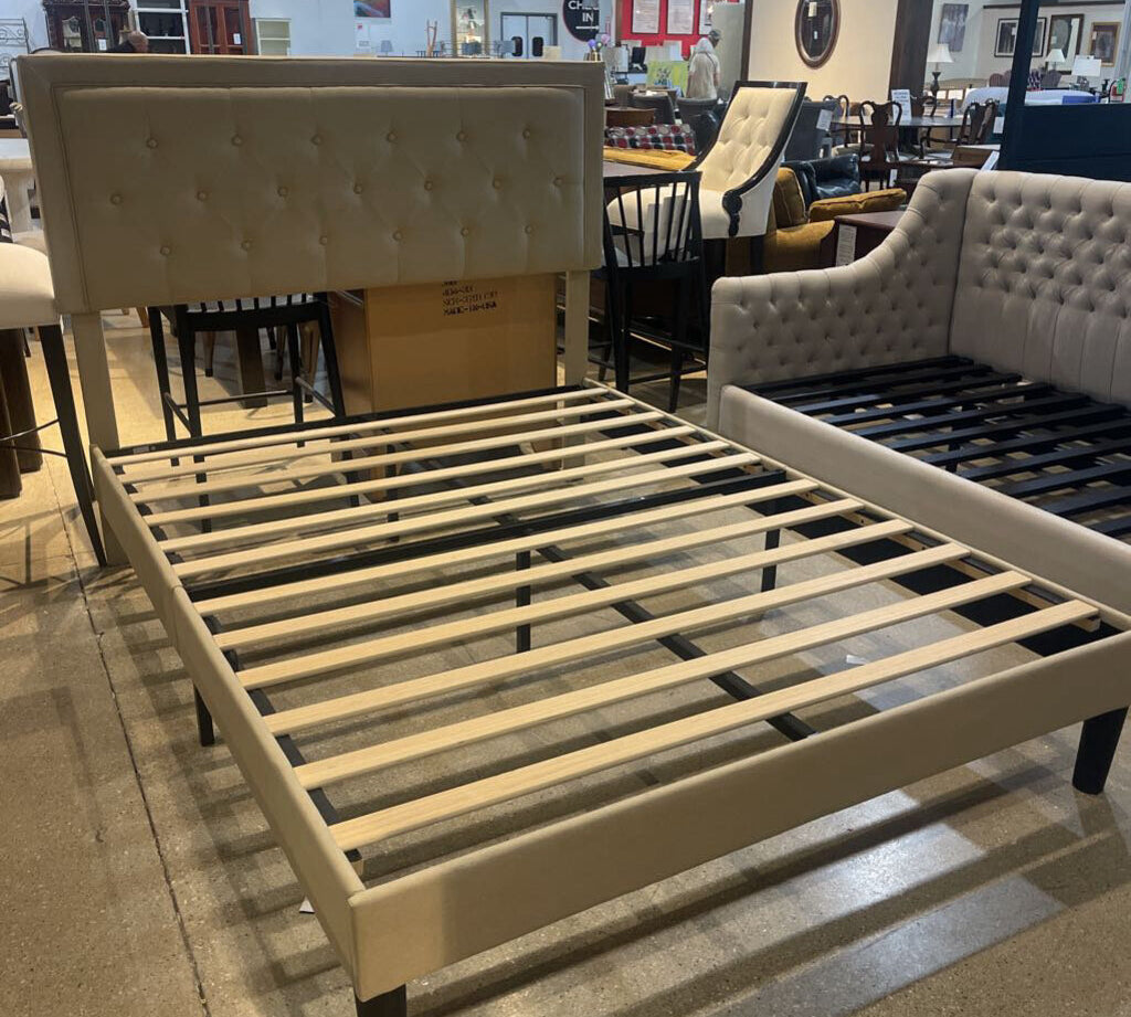 QUEEN Linen Tufted Headboard BEDS