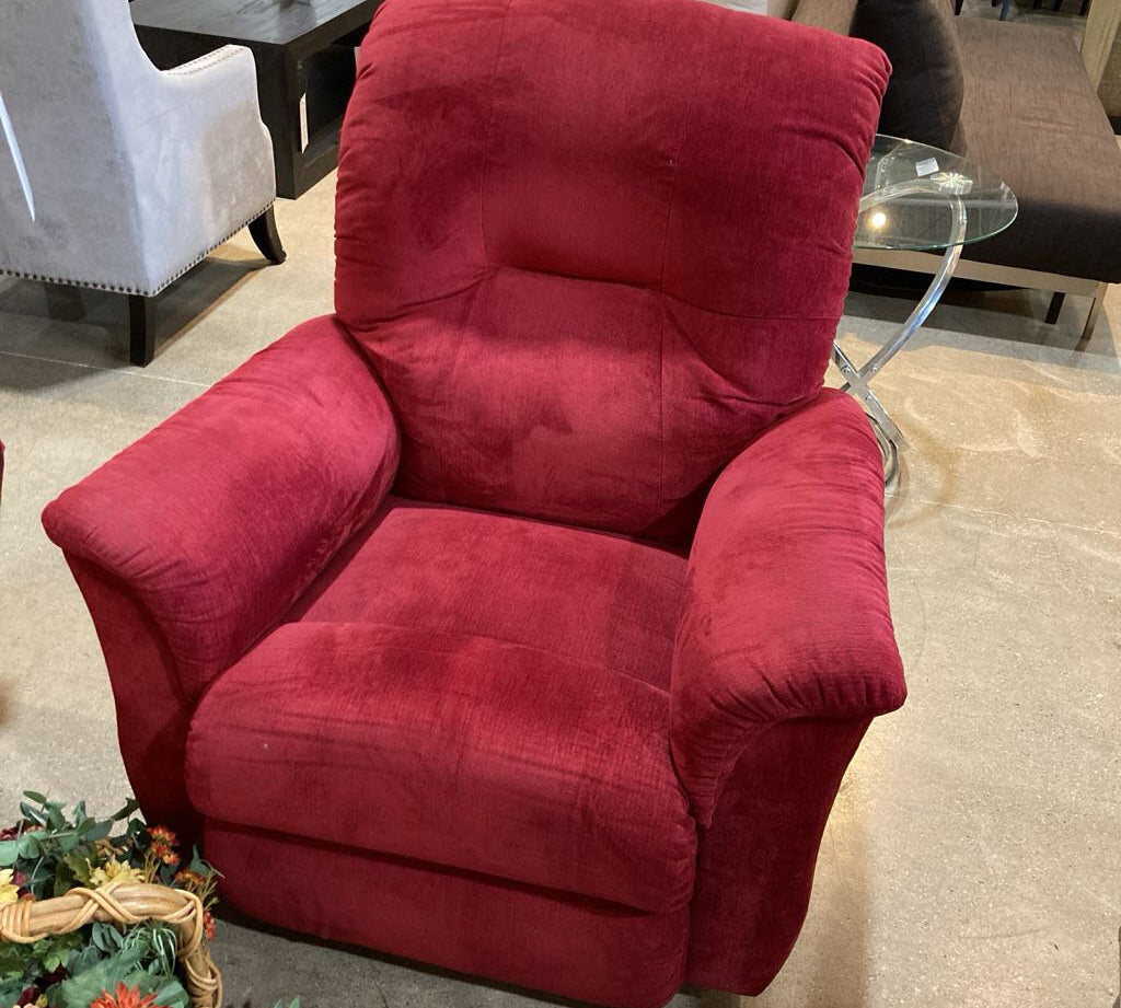 La-Z-Boy Plush Fabric Manual Recliner RECLINERS Red 36w31d39h