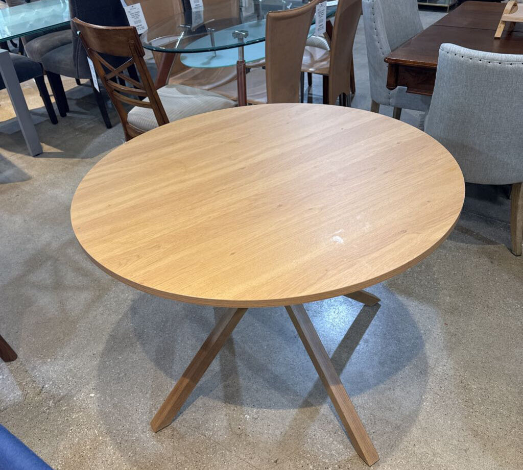 Pinellas Round Cross Base DINING TABLE Oak 39.5d30h