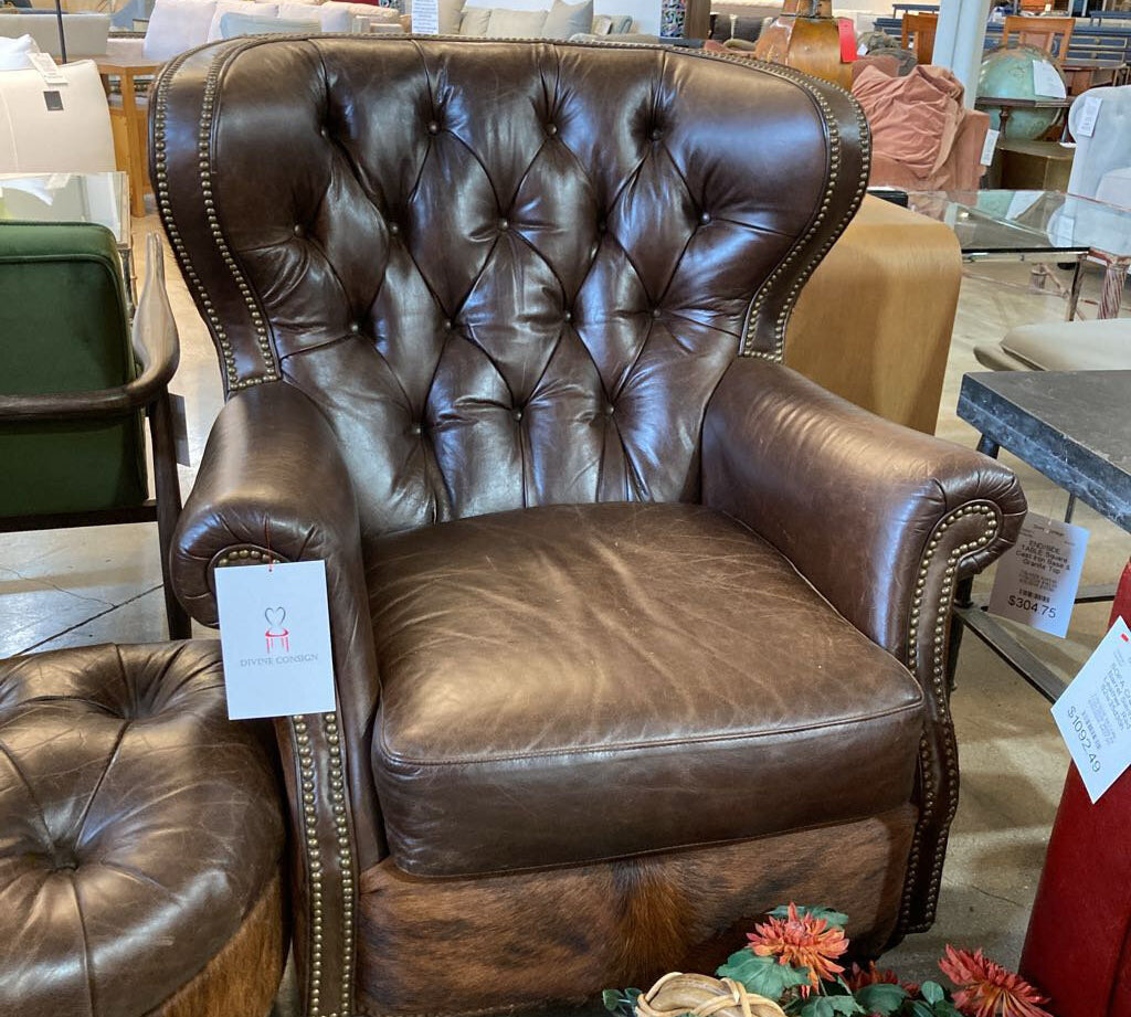 Bradington Young Tufted Leather Wingback w/ Cowhide Trim & Ottoman LOUNGE CHAIRS 36w40d40h