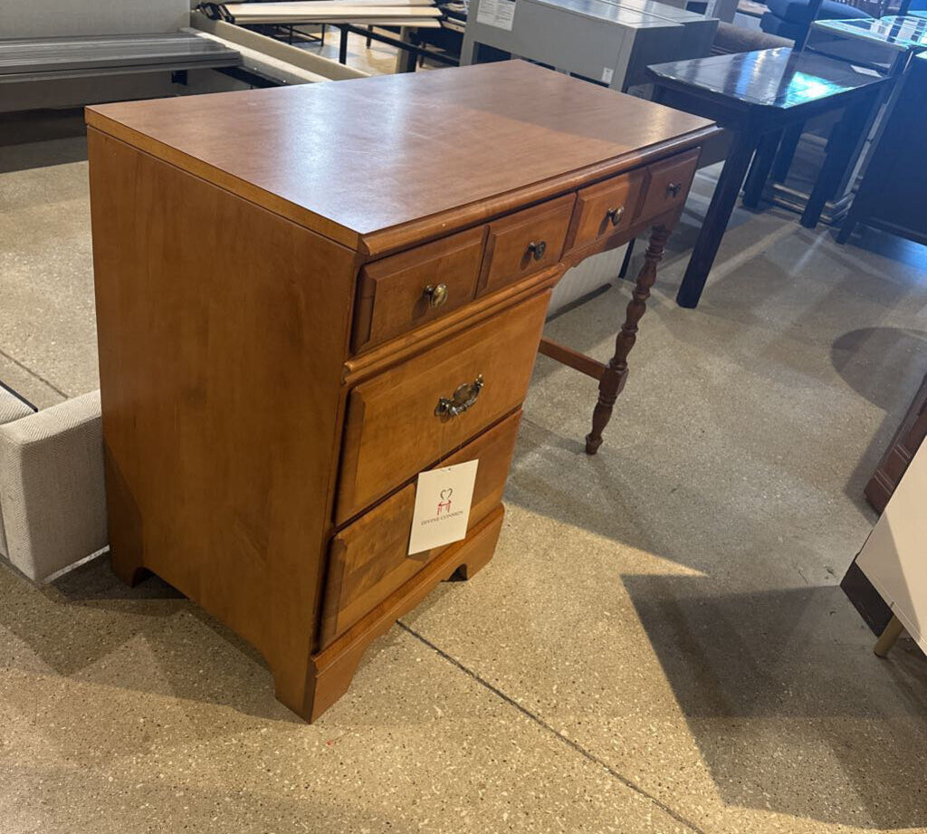 Ethan Allen Walnut 4-Drawer Writing Desk DESKS 40w18d30h