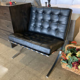 Knoll Barcelona Chair LOUNGE CHAIRS Black 31w30d30h