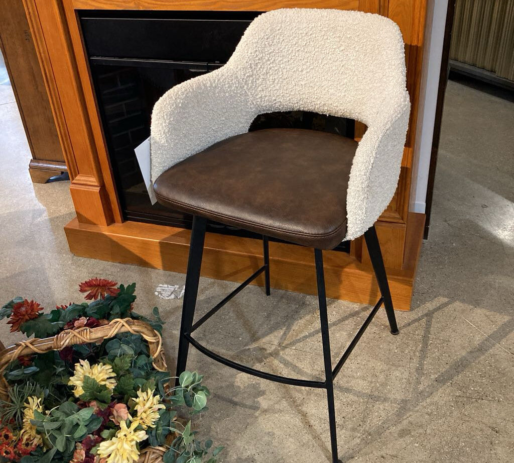 Desi Swivel Counter Height Boucle w/ Vegan Leather BAR/COUNTER STOOL 21.5Wx21Dx39.5H