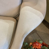 Knoll Saarinen Womb Chair w/ Ottoman LOUNGE CHAIRS 40w34d35.5h