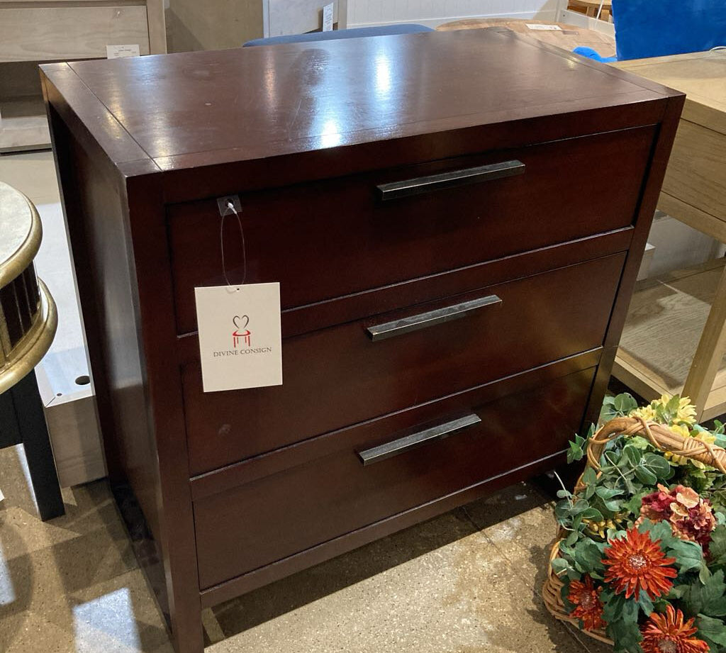 Casana Transitional 3-Drawer Chest DRESSERS/CHESTS 34w18d34h
