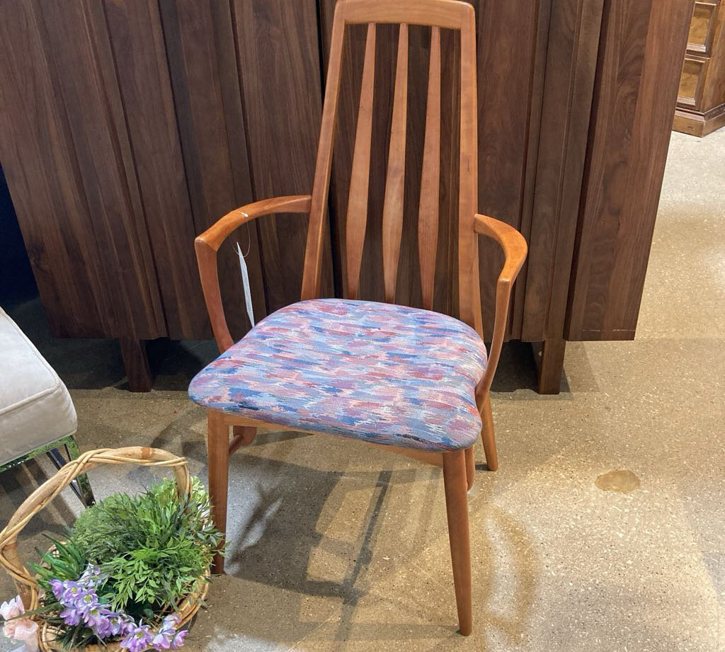 Niels Koefoed High Back CHAIR 20.5w16d37h