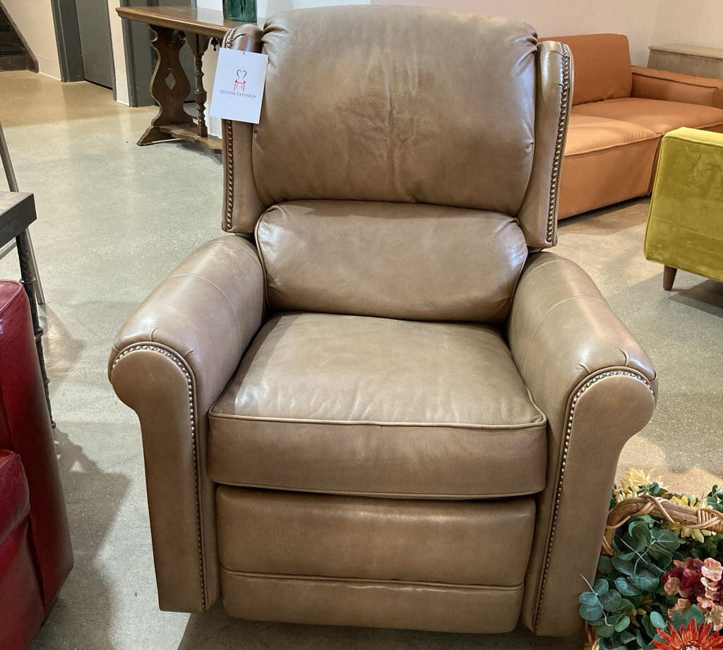 Barcalounger Churchill Manual Recliner RECLINERS 37.5w38.5d43h