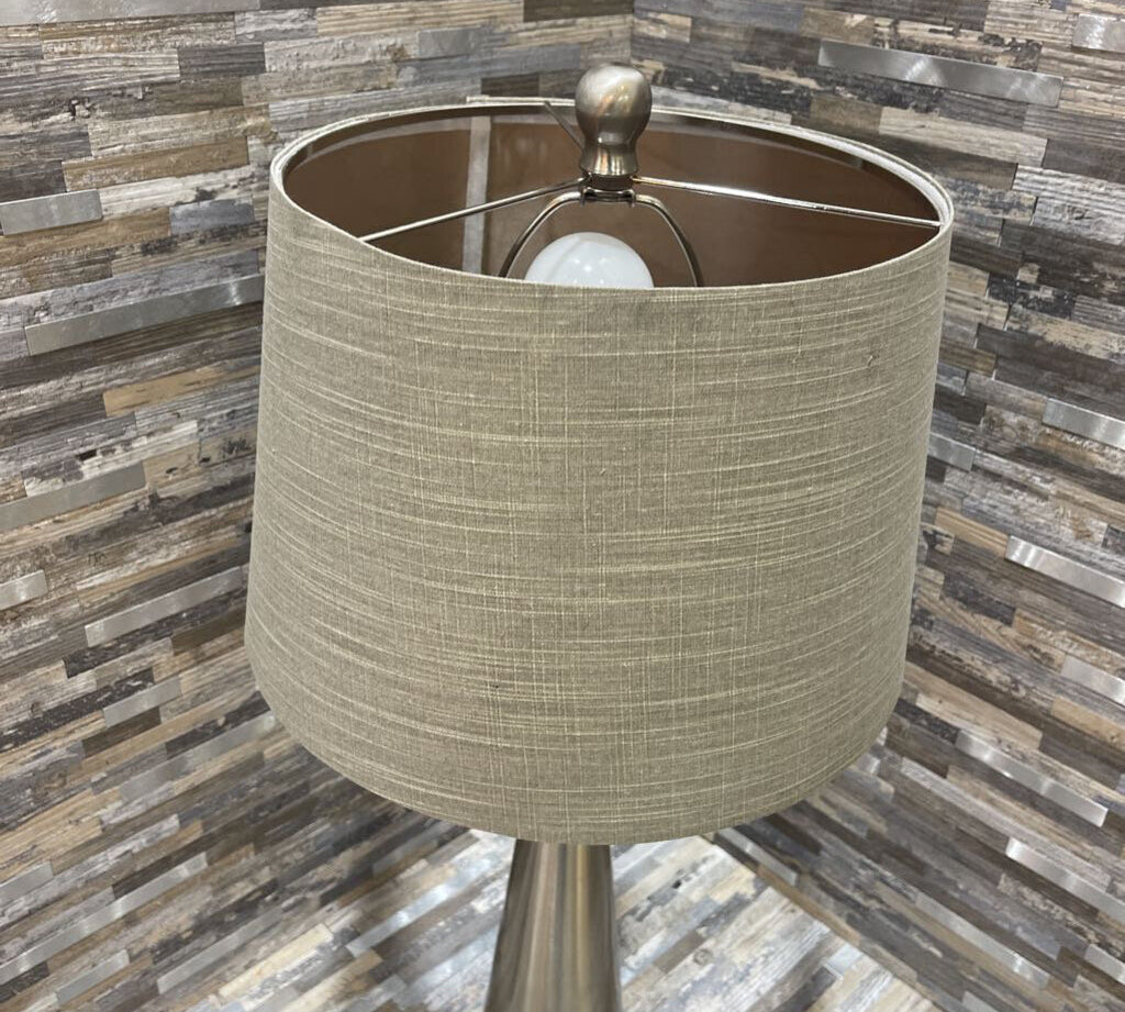 Silver Metal Base w/ Woven Shade TABLE LAMP 12Wx26H