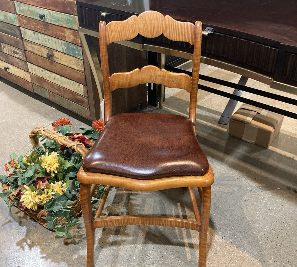 French Provincial Ladder Back Desk Chair CHAIR 16w16d32h