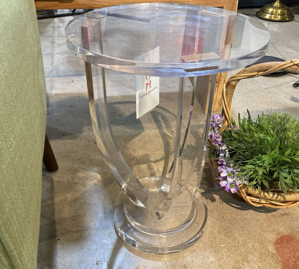 Round Acrylic SIDE TABLE 14d19h