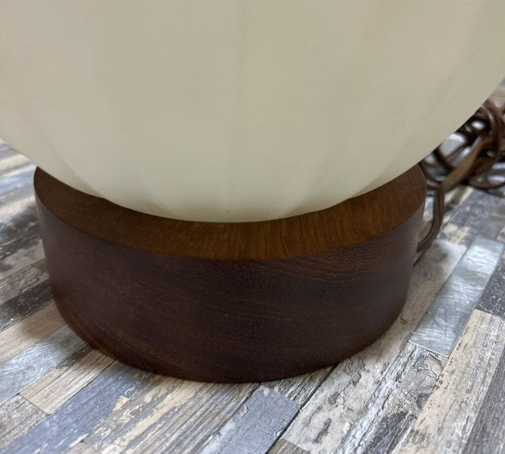 MCM Minimalist Bulb Lamp TABLE LAMP 8d9h