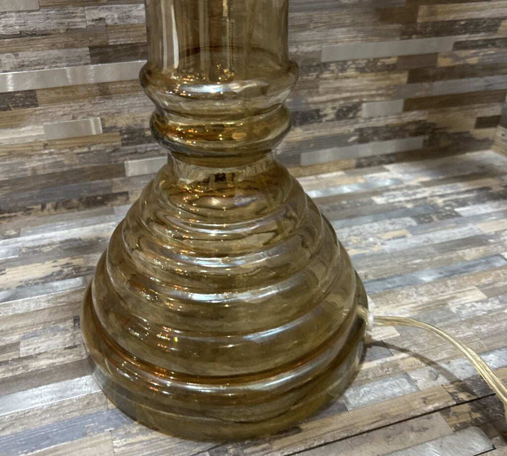 Glass Candlestick w/ Drum Shade TABLE LAMP 14d31.5h