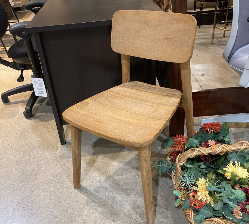 Casterly Seb Chair DINING CHAIRS 19.5w21d32.5h