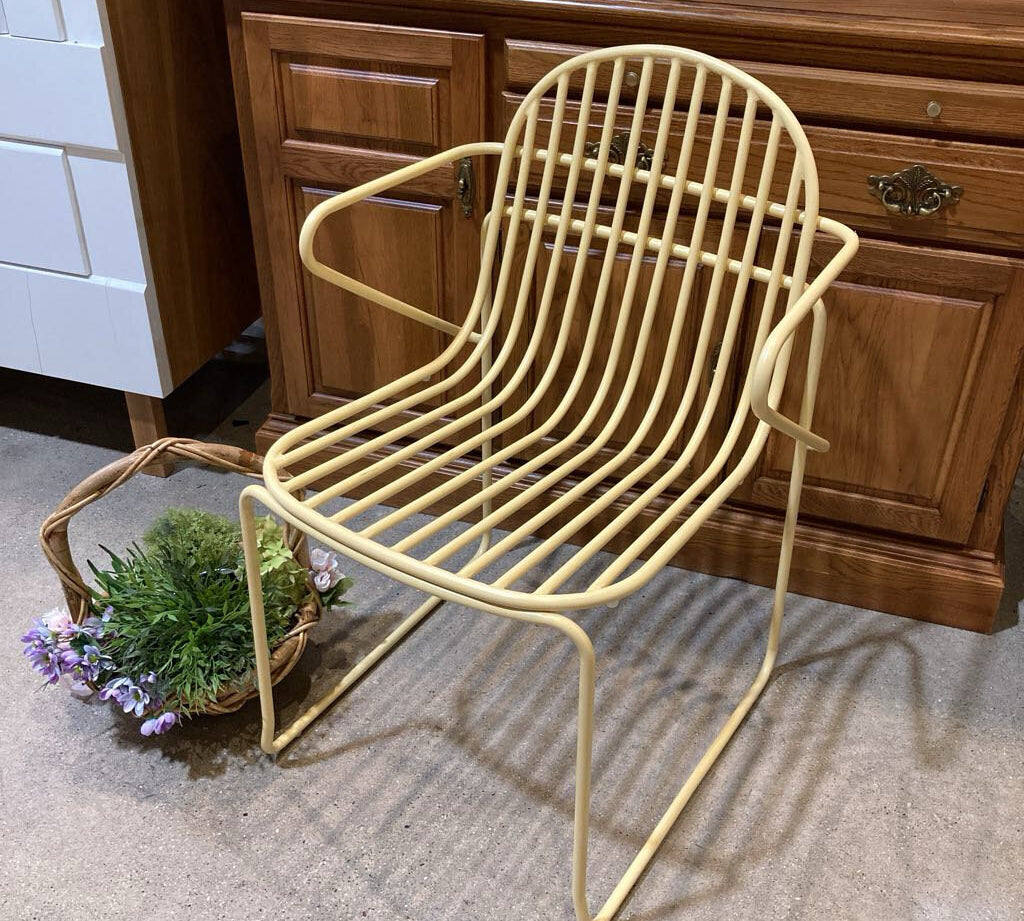 Tate Armchair OUTDOOR Lemonade 21w19d32h