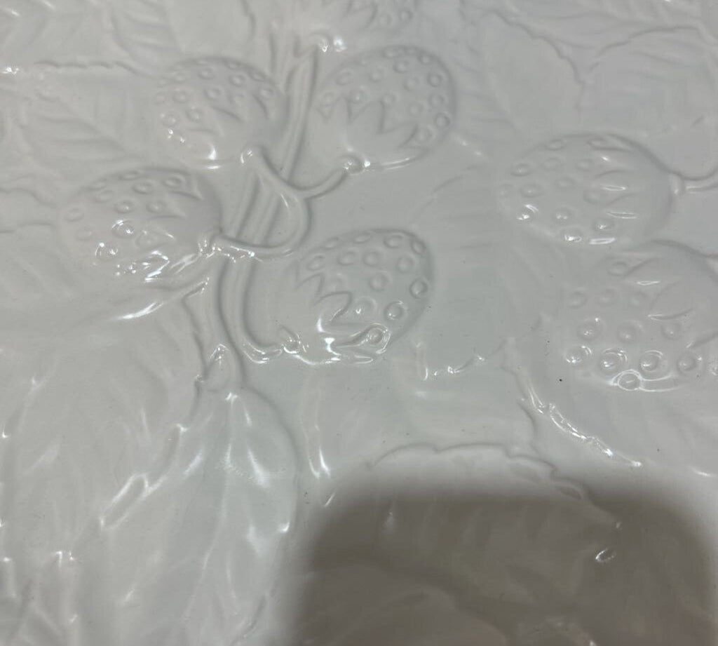 Decorative Embossed Plate ACCESSORIES 11.5d