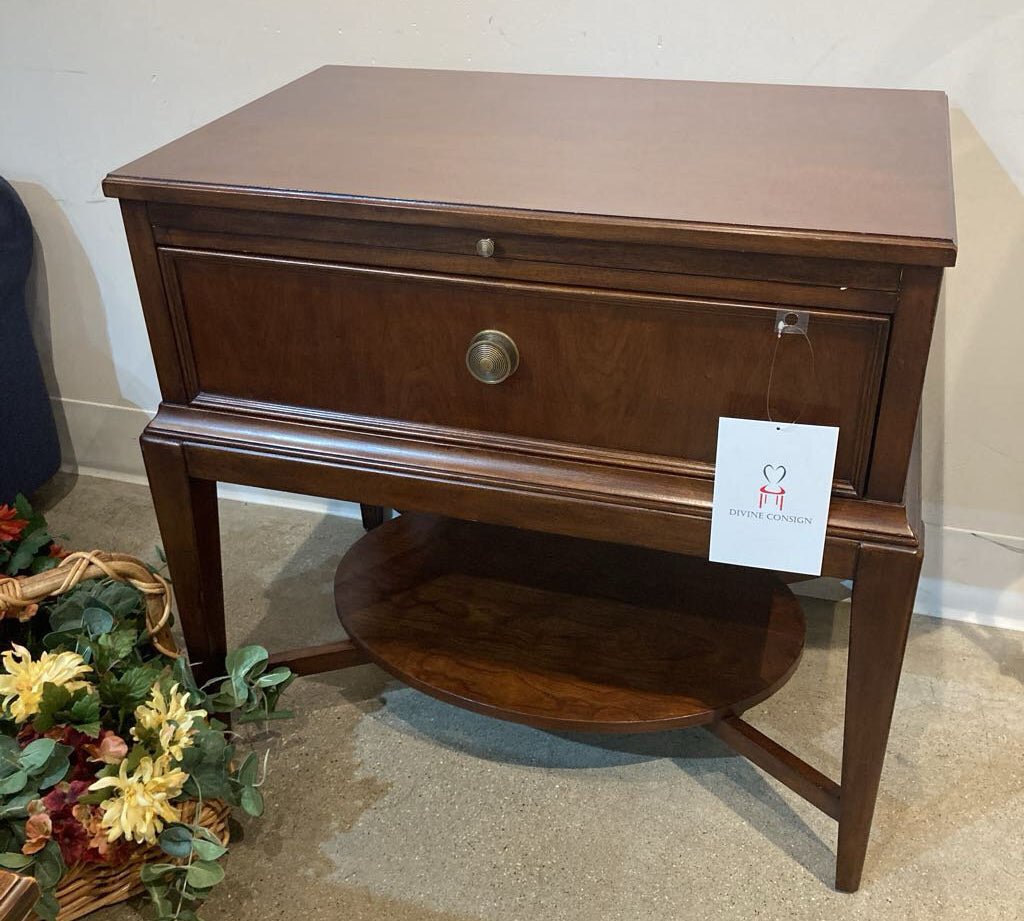 Bernhardt Origins 1-Drawer NIGHTSTAND 32w21d29.5h