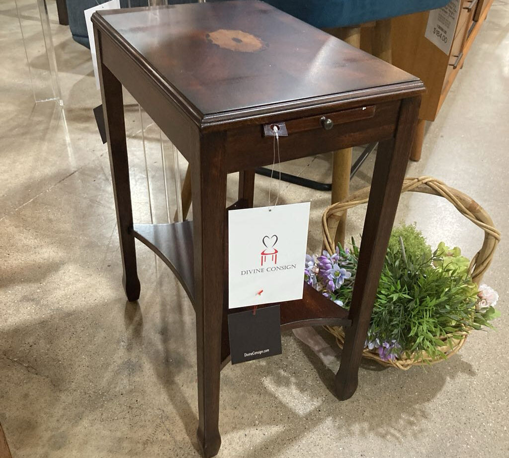 Wood Pullout Tray w/ Medallion Inlay SIDE TABLE Plantation Cherry 12Wx18Dx24H