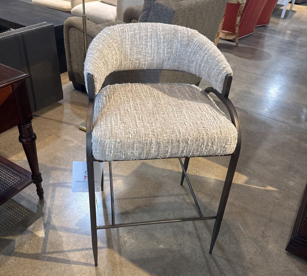TOV Furniture Tatum Boucle Counter BAR/COUNTER STOOL Cream 21.5w21.5d35h