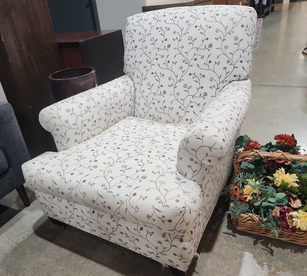 Botanical Pattern Upholsered CHAIR 34Wx41Dx35H