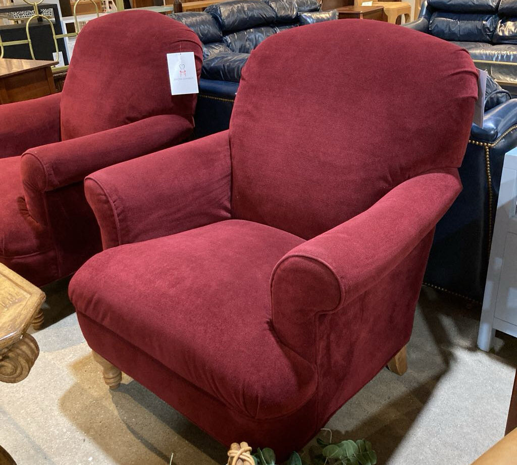 Traditional Velvet Roll Arm LOUNGE CHAIRS Red 36w38d39h
