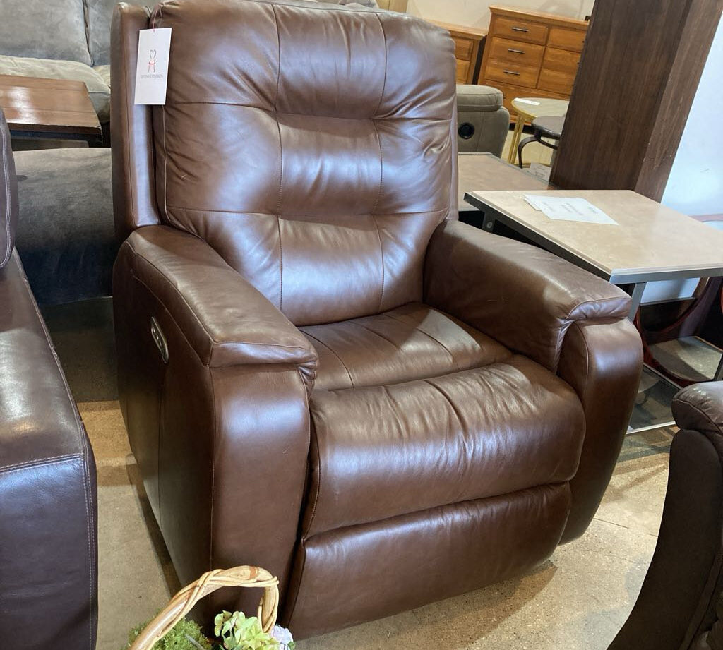 Leather Power Recliner w/ USB Port RECLINERS Brown 36w33d41h