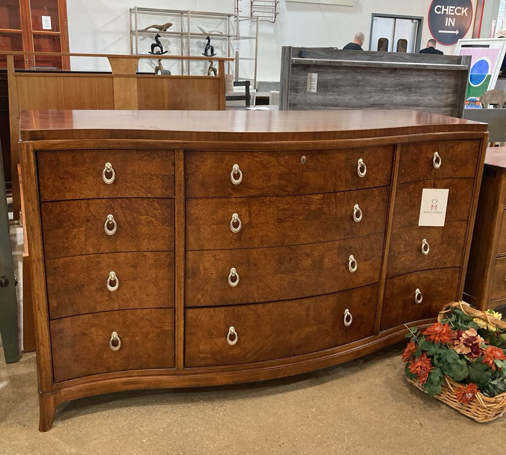 Thomasville Bogart 9-Drawer DRESSERS/CHESTS 67.5w23.5d39h
