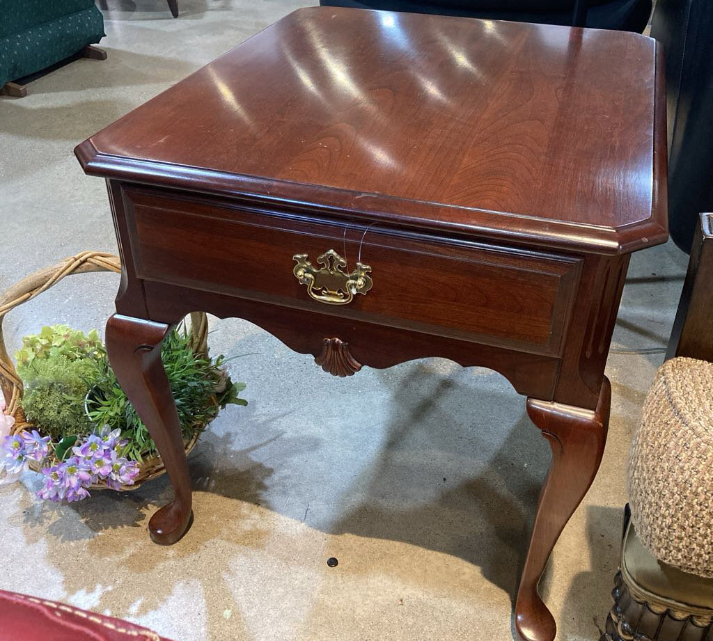 Pennsylvania House Solid Cherry Traditional 1-Drawer END/SIDE TABLE 24w28d24h