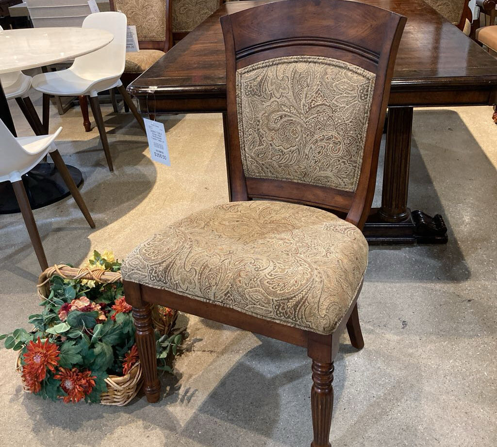 Walter E. Smithe Neoclassical Arched Side Chair DINING CHAIRS 23w20d40h