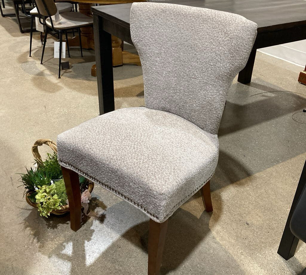 Upholstered Wingback w/ Nailhead Trim CHAIR 21w20d36h