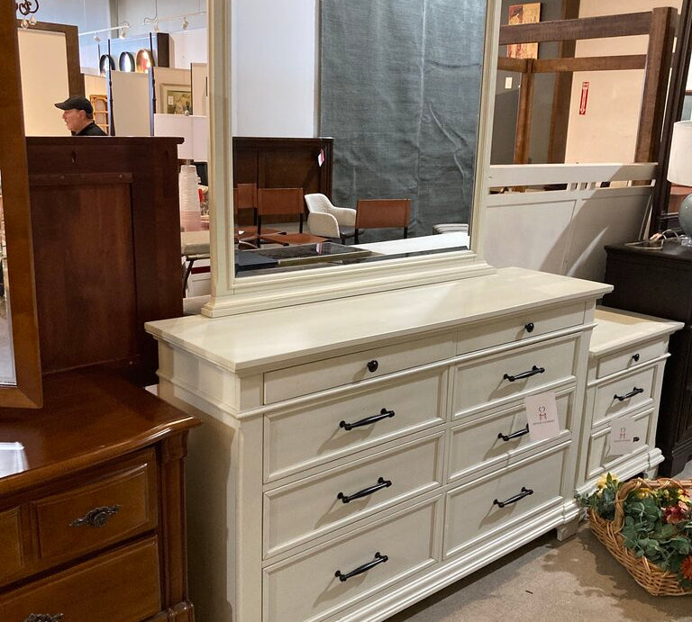 Charleston 8-Drawer w/ Mirror DRESSERS/CHESTS 62w17d82h