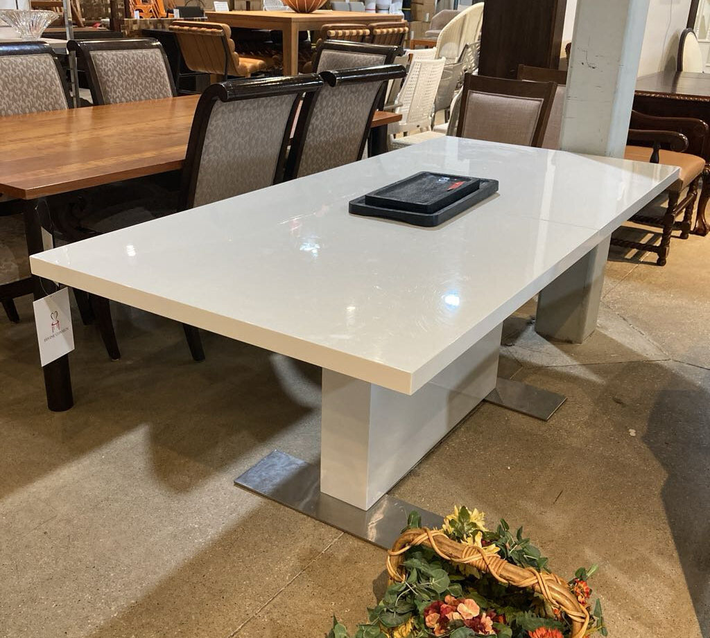 Contemporary Gloss w/ Metallic Feet & 19.5" Leaf DINING TABLE 75w35.5d30h