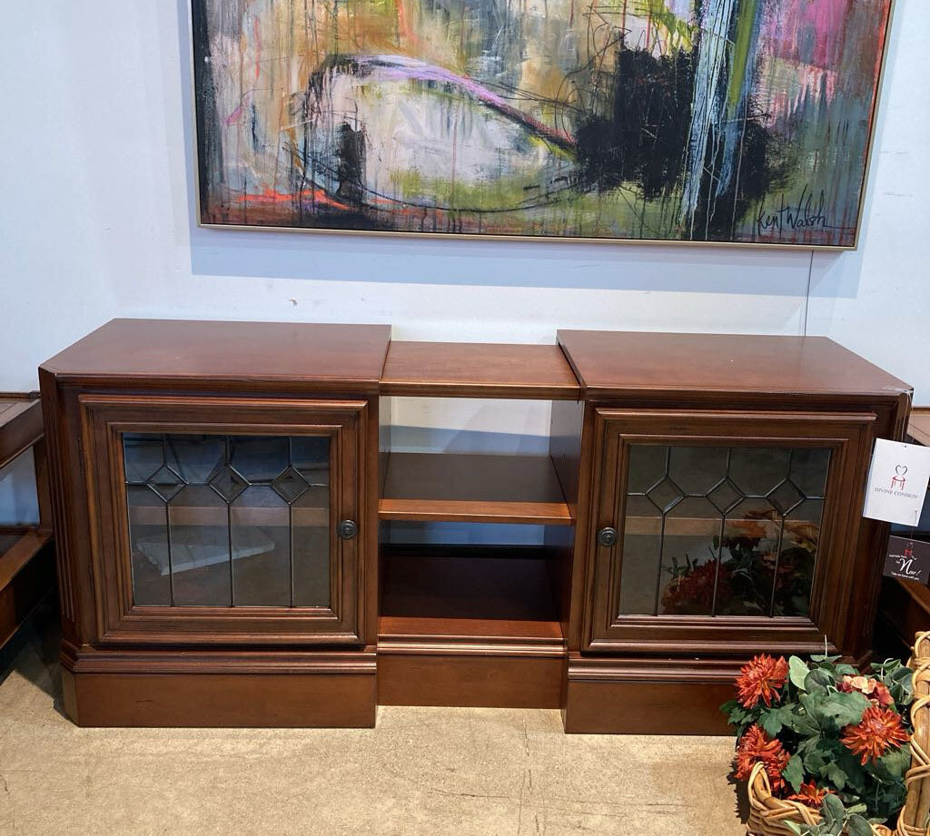 Parker House Huntington Antique Vintage Pecan Expandable TV Console MEDIA CONSOLE 48"-72"w21d27.5h