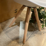 Taka Side Chair DINING CHAIRS White 19w17d32h