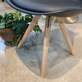 Taka Side Chair DINING CHAIRS Black 19w17d32h