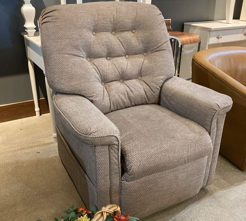 Upholstered Fabric Armchair CHAIR 34w30d39h