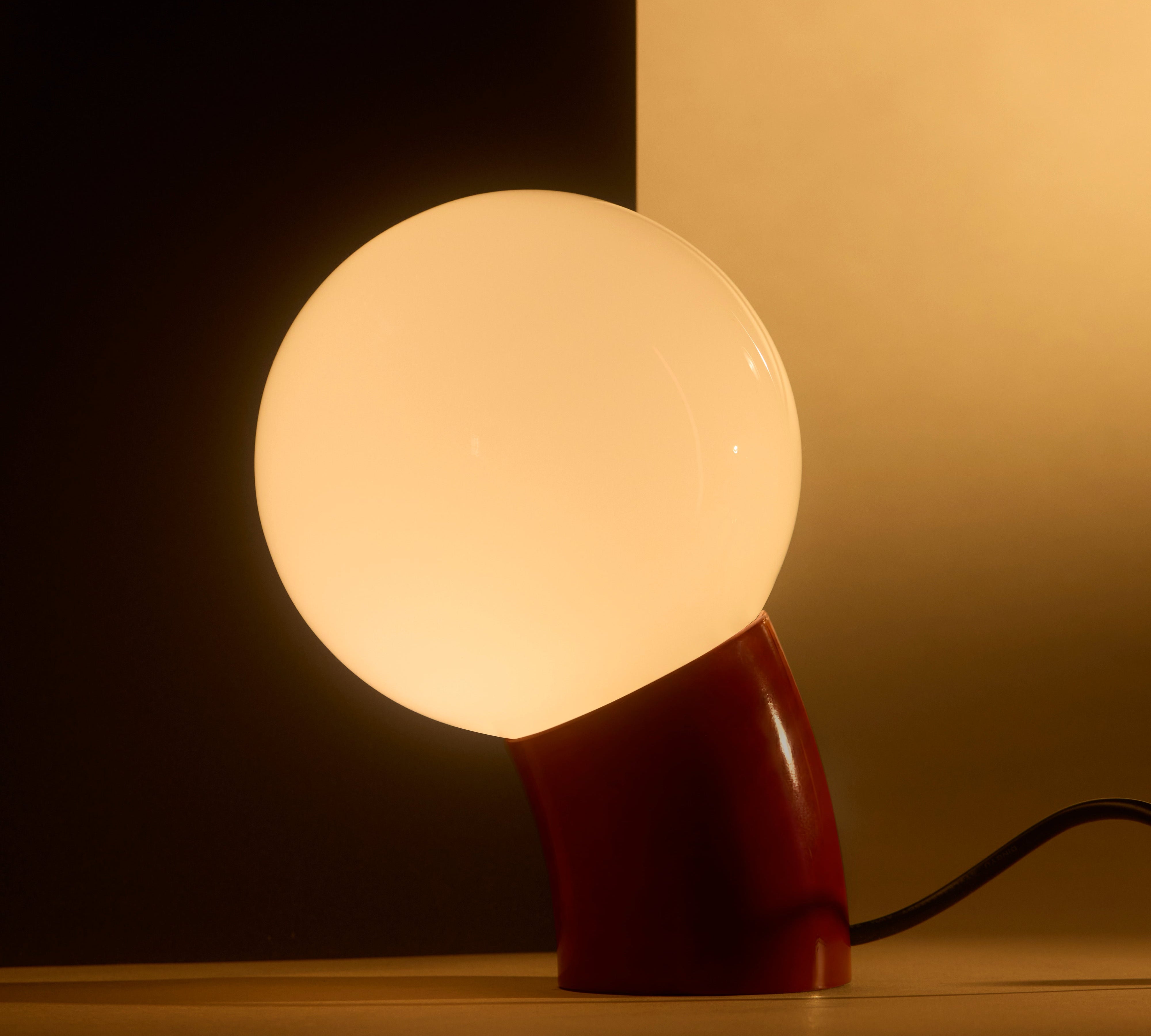 Vino Table Lamp