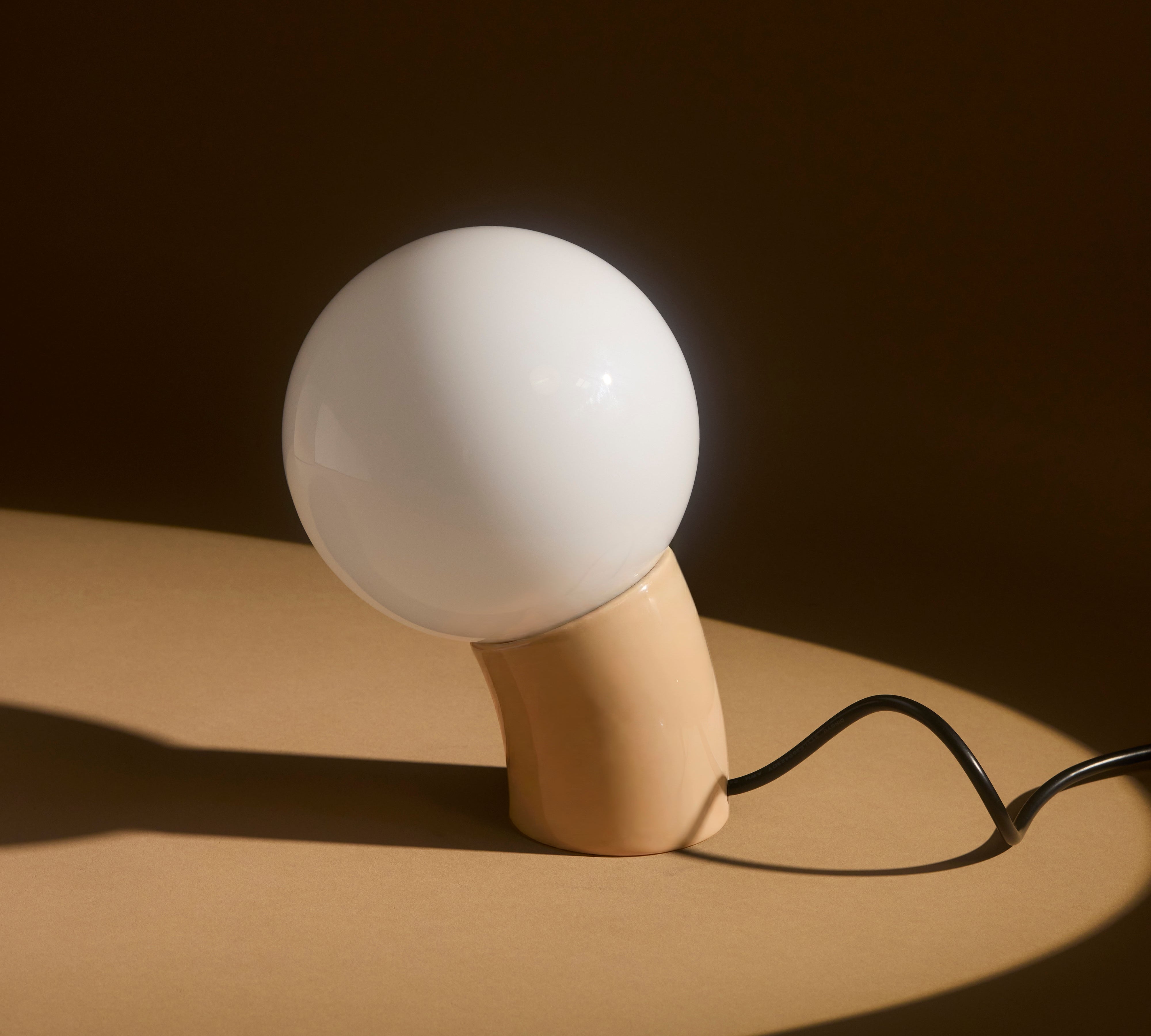 Vino Table Lamp