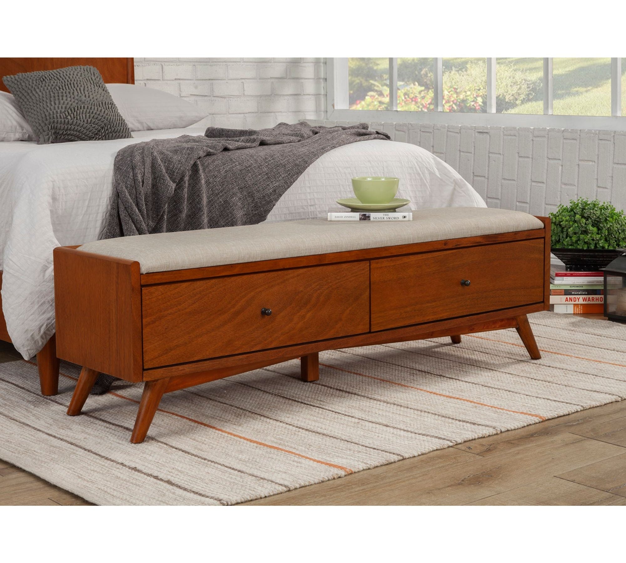 Flynn Bench, Chestnut
