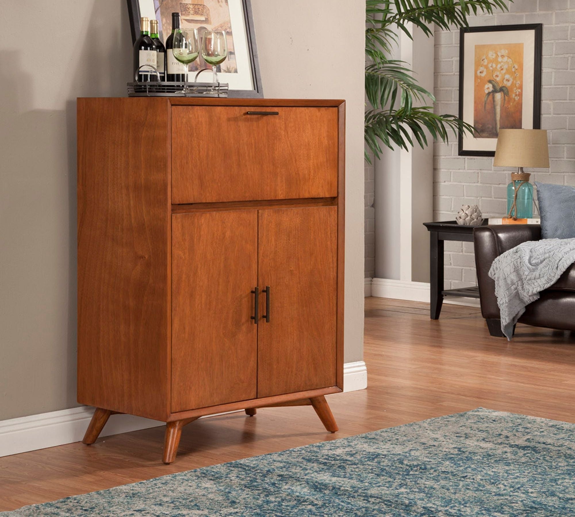 Flynn Large Bar Cabinet, Chestnut